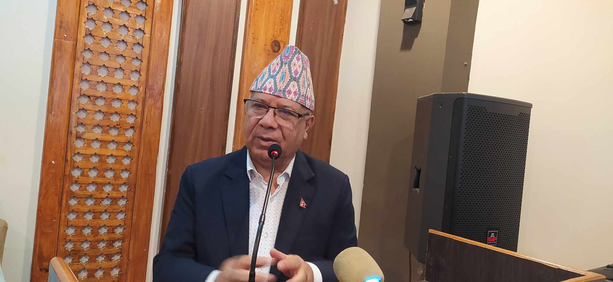 काँग्रेसबिनाको सरकार कल्पना गर्न सकिँदैन : अध्यक्ष नेपाल